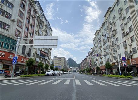 桂金分公司承建的河池市金城江城区金福路通过团结复验